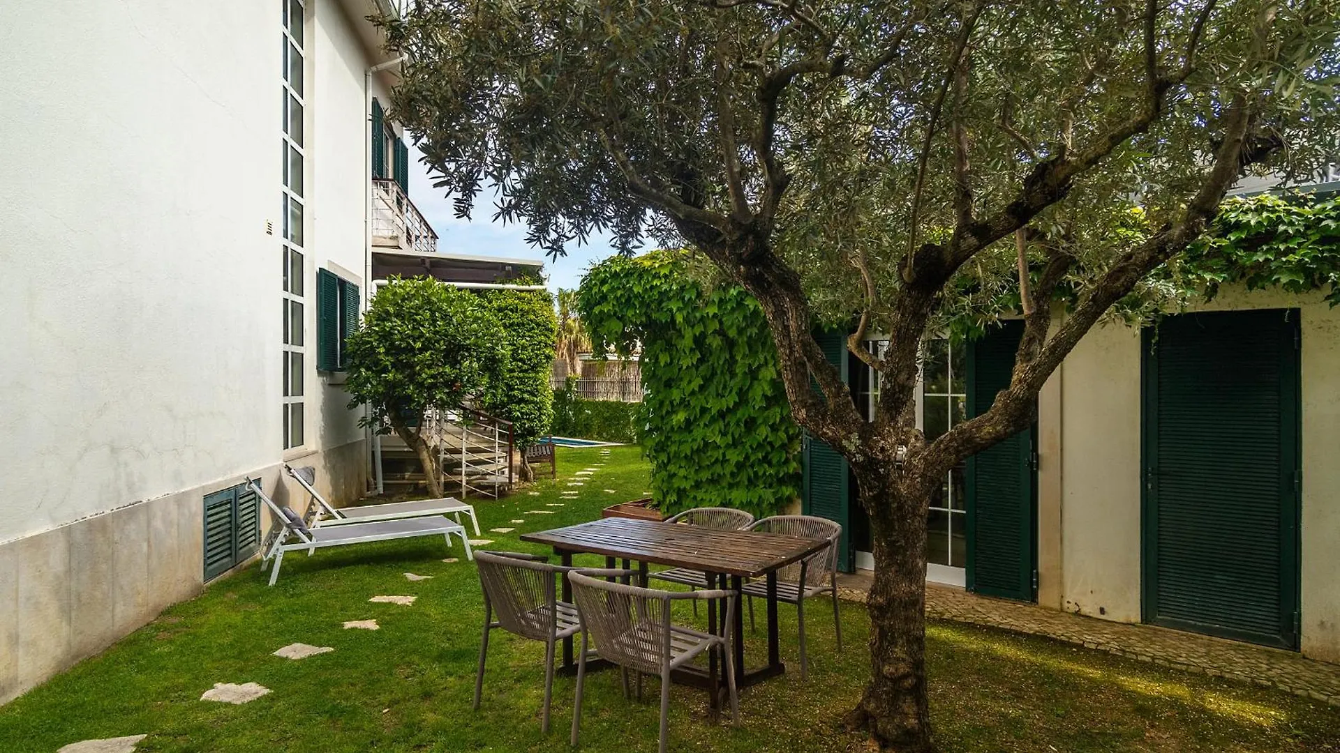 Whome Private Pool Guesthouse In Lisbon 0*,