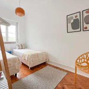 Apartamento Light-filled & Renovated Apartment, By Timecooler, Lisboa
