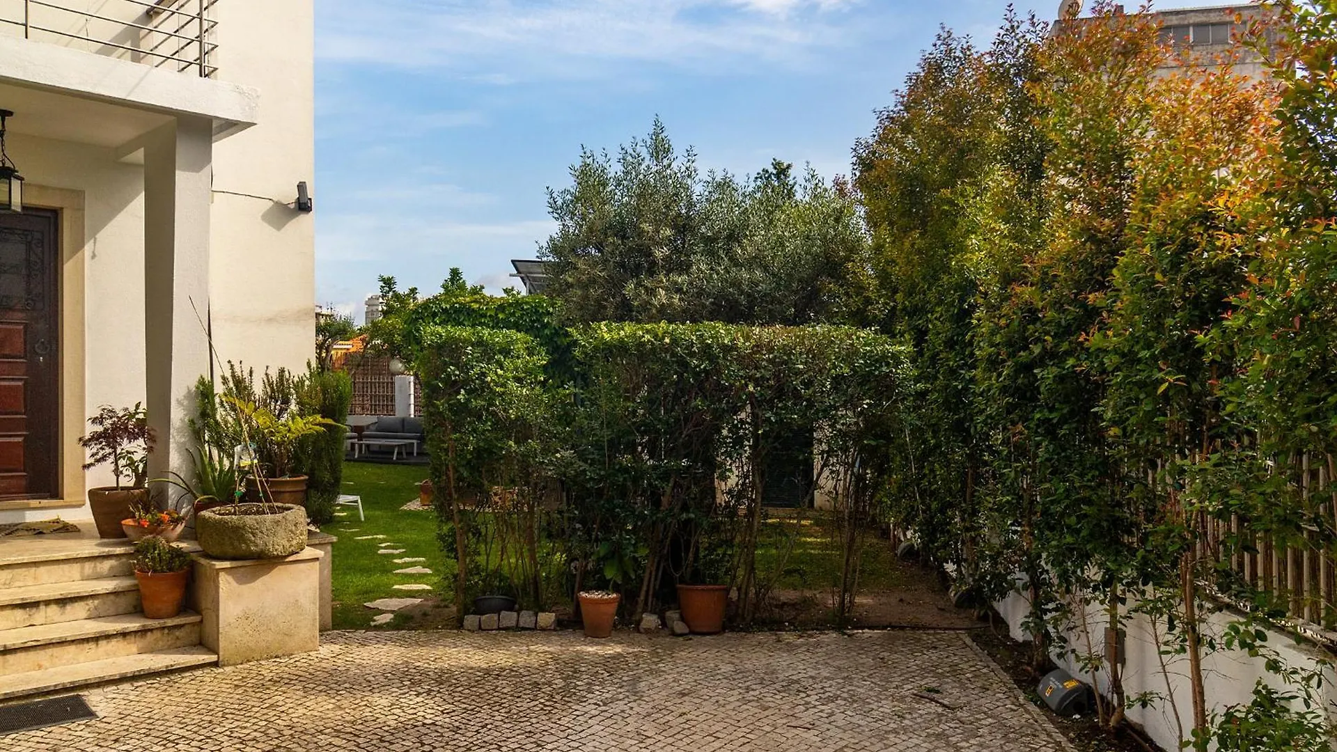 Holiday home Whome Private Pool Guesthouse In Lisbon