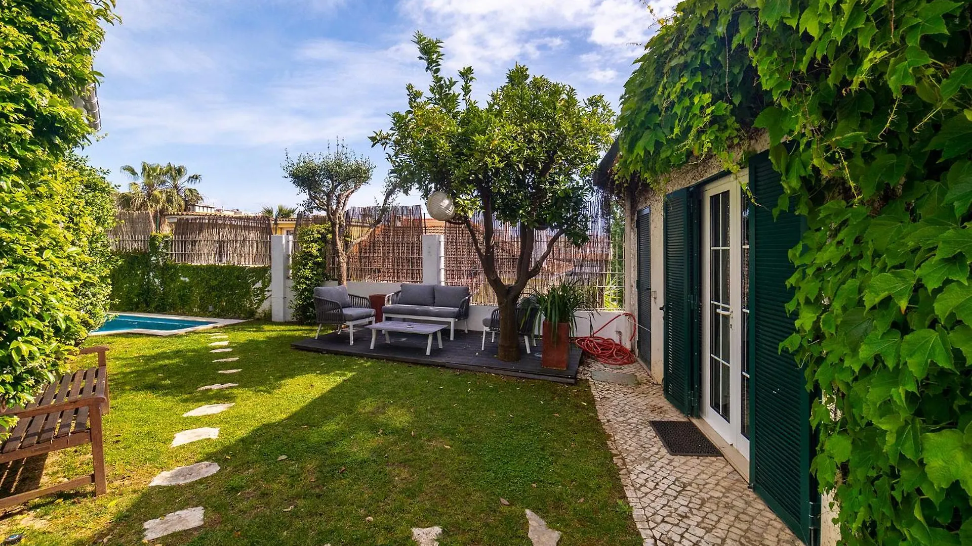 Whome Private Pool Guesthouse In Lisbon 0*,  Portugal